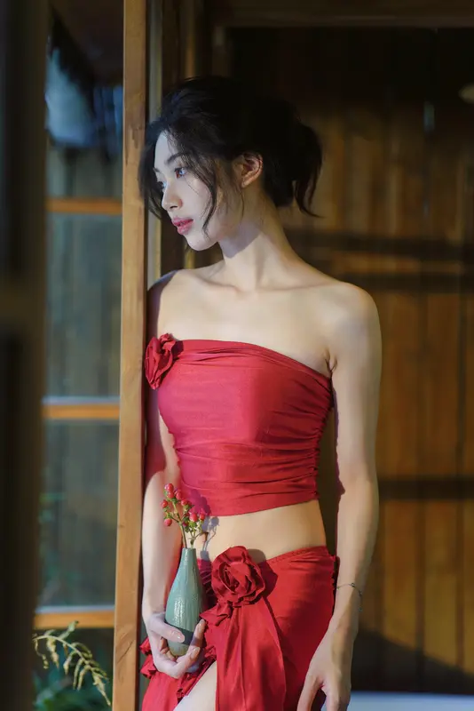 [YITUYU艺图语]2025.02.01 木屋暮春 Liya 15