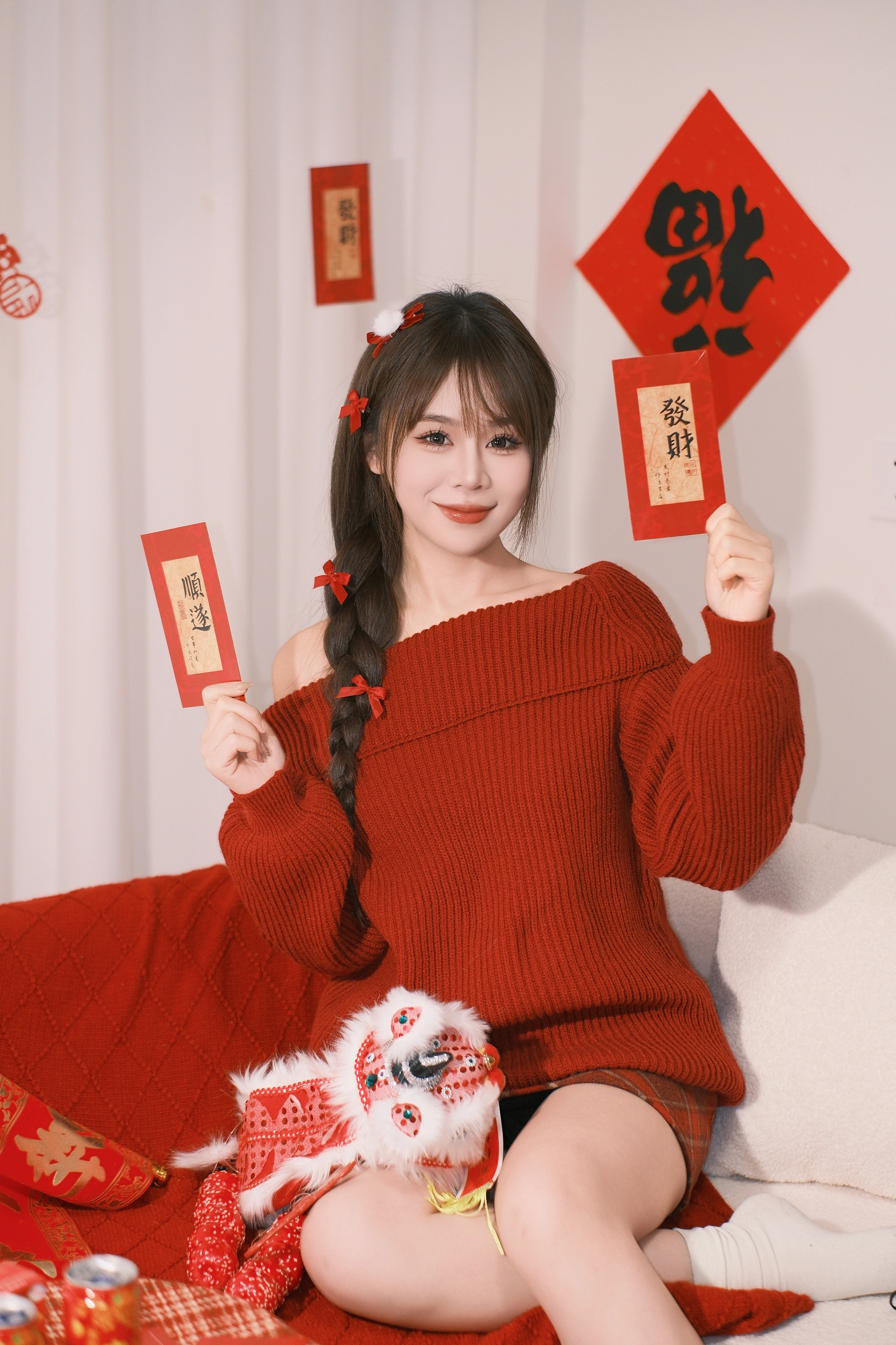 [YITUYU艺图语]2025.02.05 居家拍新年照 泡芙小方 2